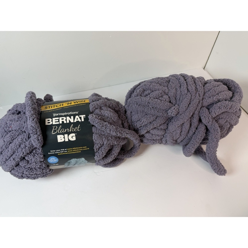 Yarnspirations Bernat Blanket Big Yarn 10.5oz Periwinkle Lot Of 2